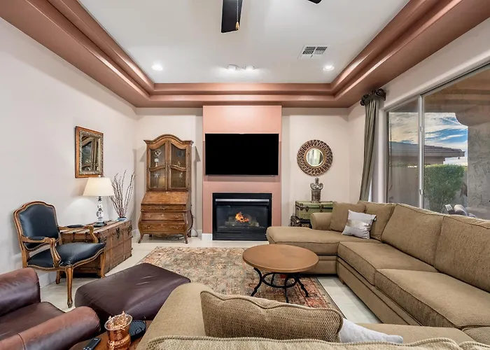 Mountain Viewsgame Roomtheaterpoolspa Holiday home Gold Canyon