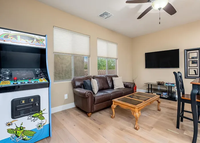 Mountain Viewsgame Roomtheaterpoolspa Holiday home